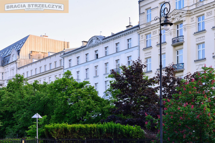 Mieszkanie Sprzedaż  Śródmieście Flory 1
